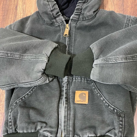 (Sold) Carhartt toddler boy lined hoodie jacket - Picture 13 of 15